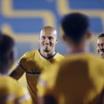 VÍDEO: Ex capitão do FC Porto marca auto-golo incrível