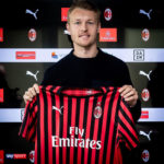 OFICIAL: Simon Kjaer junta-se ao AC Milan