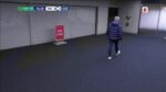 VÍDEO: Mourinho vai buscar jogador ao balneário