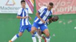 OFICIAL: Defesa ex-FC Porto é reforço do Aston Villa